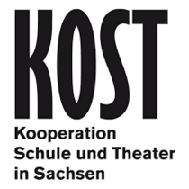 Logo mit der Aufschrift "Kost. Kooperation Schule und Theater in Sachsen."
