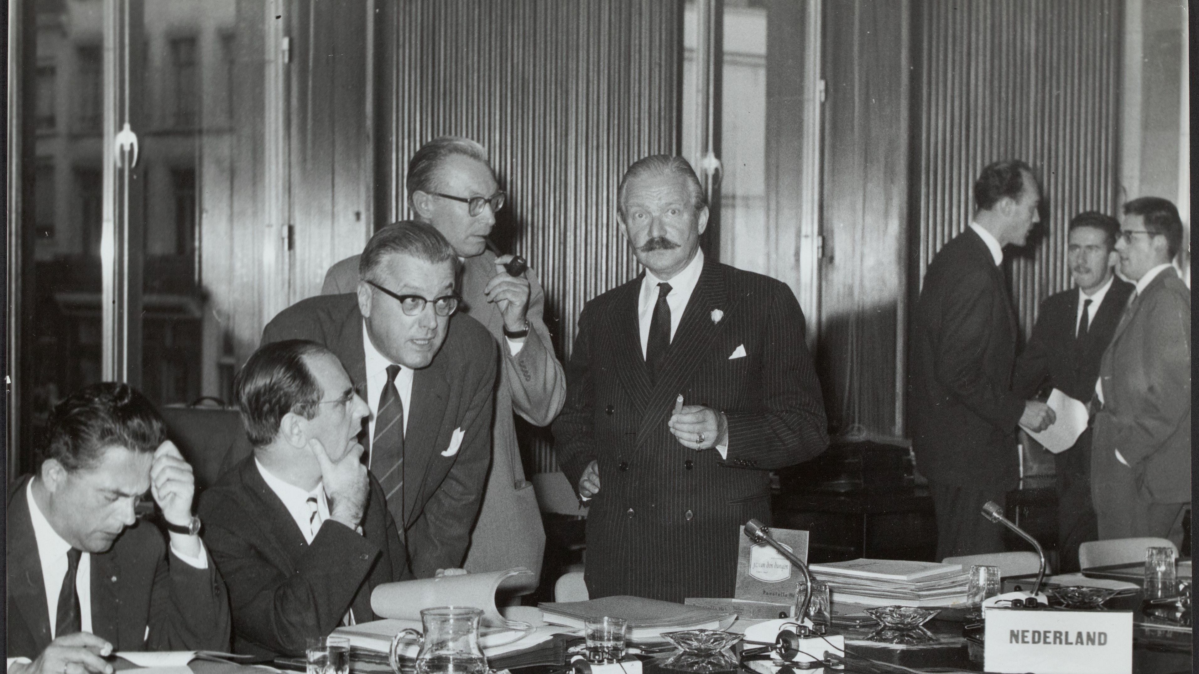 Verlinkung zu Blockadepolitik Frankreichs und die Entstehung der EG