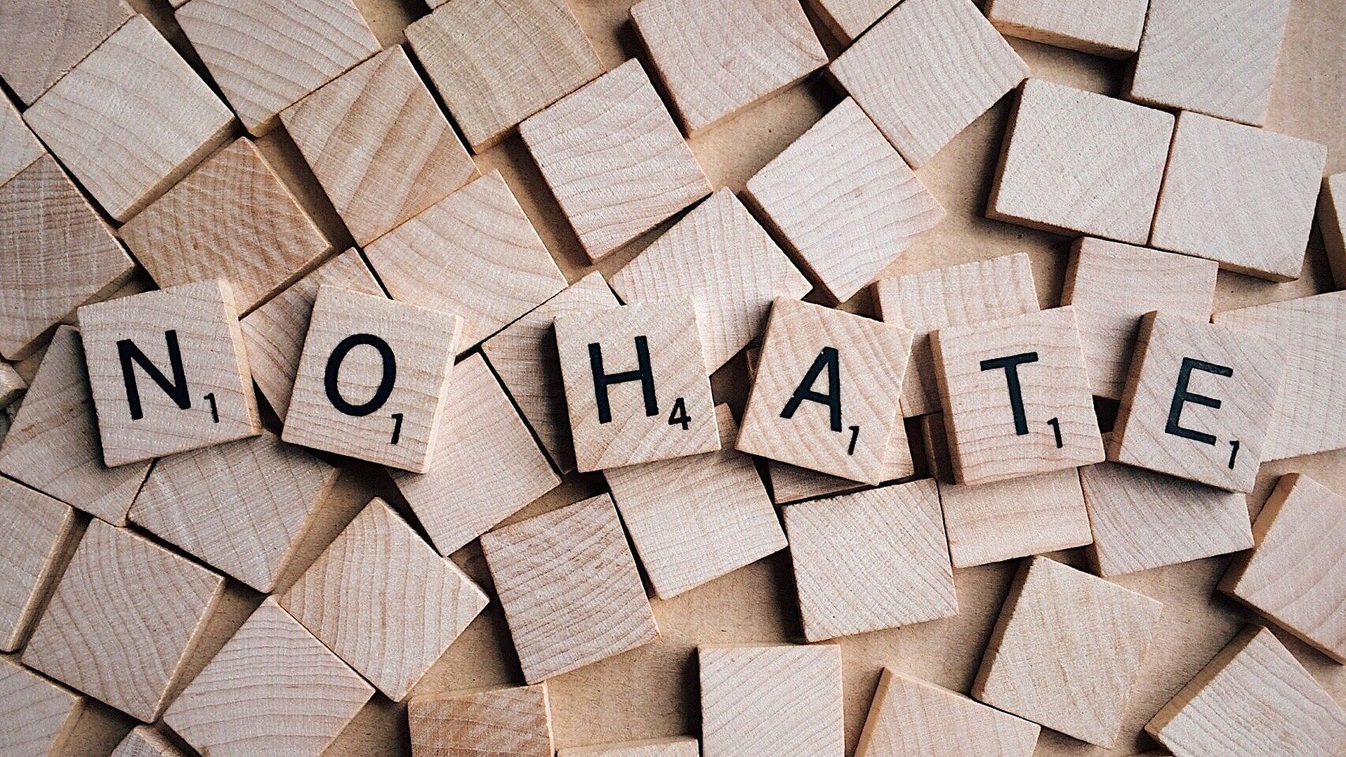 Verlinkung zu Rückblick Fachtag "Gegen Hass im Netz" 2021