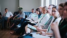 Symbolbild Schule Bei Klick Weiterleitung auf Unterseite "Politische Erwachsenenbildung".