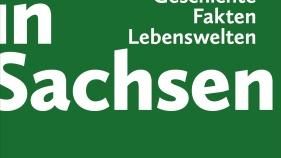 Cover Muslime in Sachsen Cover des Buches "Muslime in Sachsen. Geschichte, Fakten, Lebenswelten", herausgegeben von der Sächsischen Landeszentrale für politische Bildung. Autorinnen sind Marie Hakenberg und Verena Klemm. Bei Klick vergrößert sich das Bild.