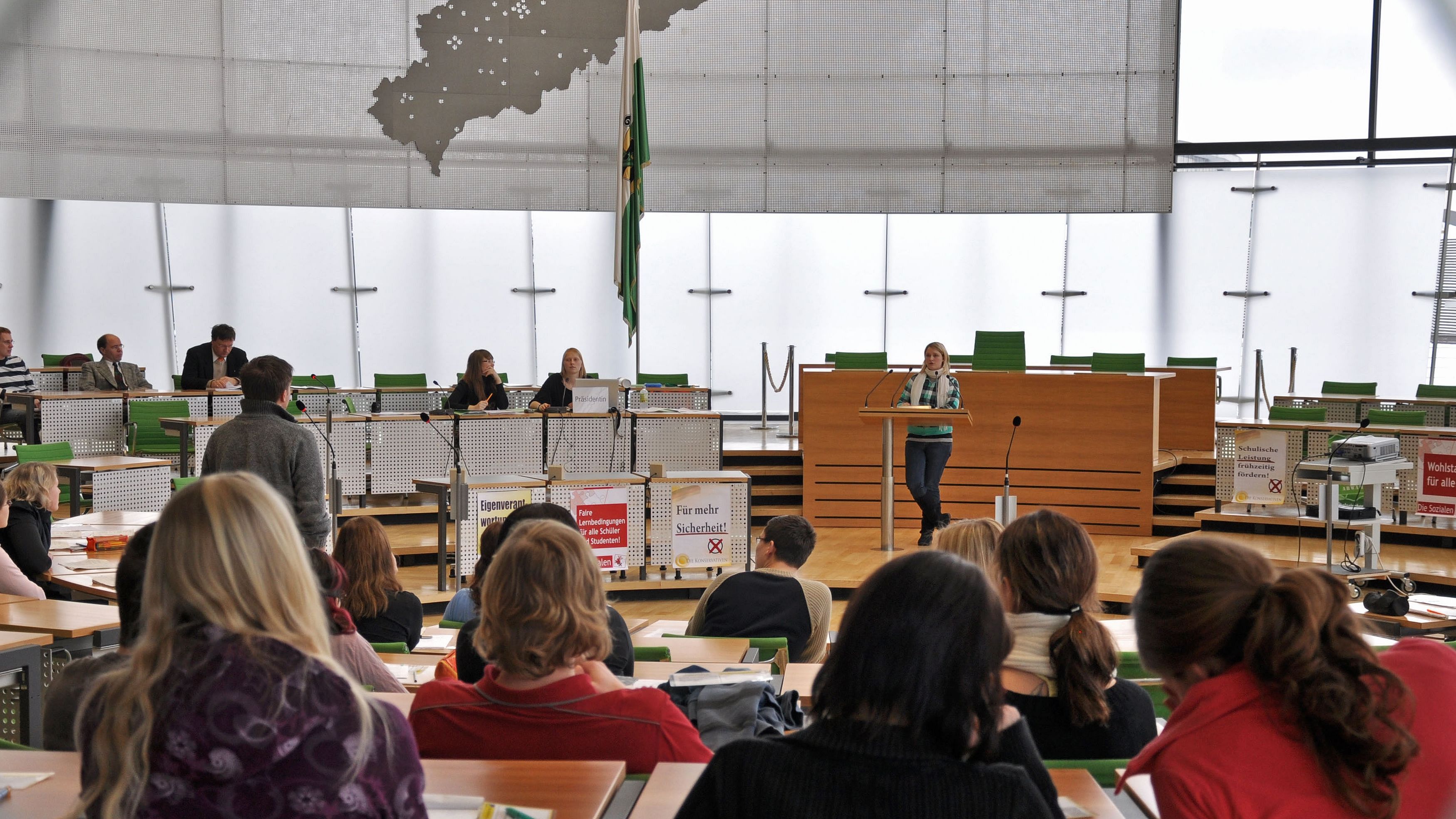 Planspiel Landtag Verlinkung zu Planspiel "Mittendrin im Landtag"