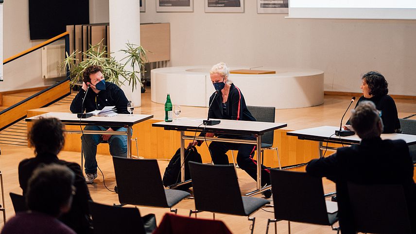 Öffnet sich bei Klick vergrößert