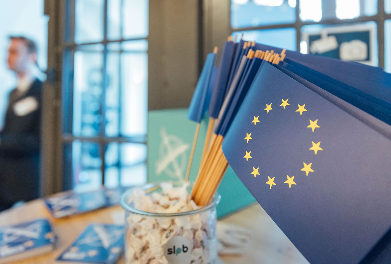 forum versammlung diskussion wahl slpb