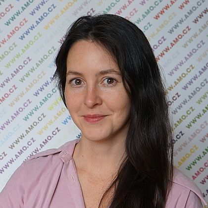 Portrait Romana Jungwirth Brezovská Romana J. Březovská